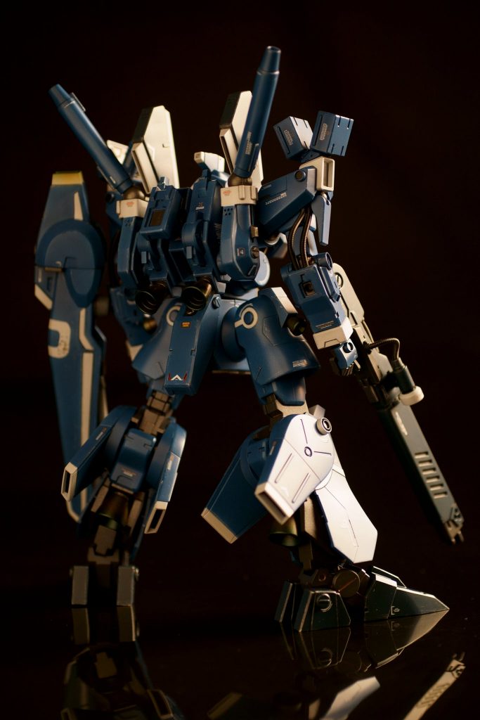 バックパックはキットを反転してうまく活用。カノンモードにも変形可能です。