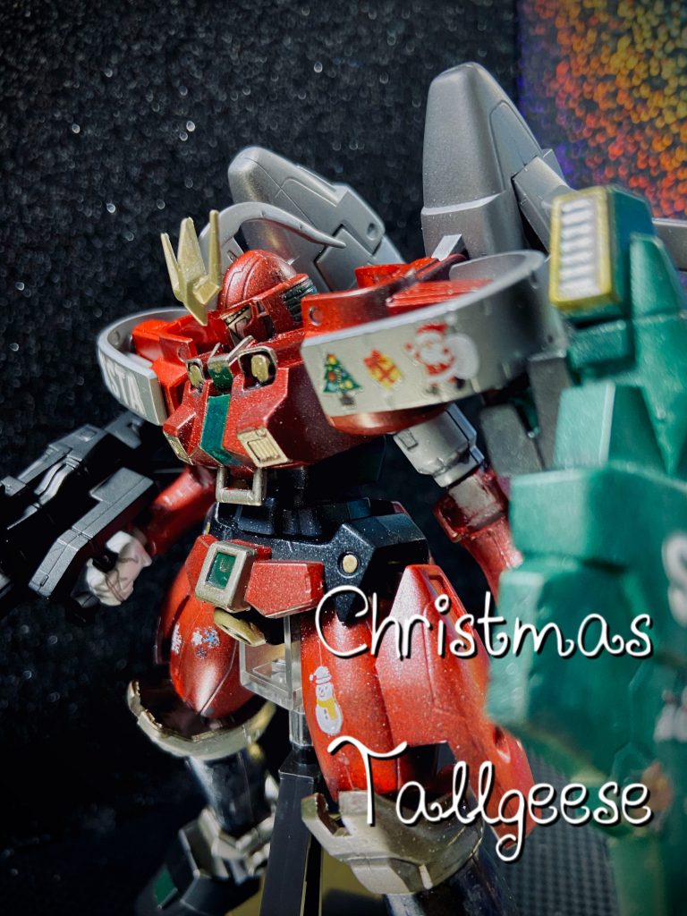 以上、クリスマストールギスでした！お手軽リペイントでしたが、こういうパーティーカラー制作は初めてだったので楽しめました！ご評価、コメントいただければ幸いです。私の住む大阪も赤信号とか、コロナが大変なことになってますが、皆さまくれぐれも体にお気をつけて素敵な12月とガンプラライフをお過ごし下さい✨