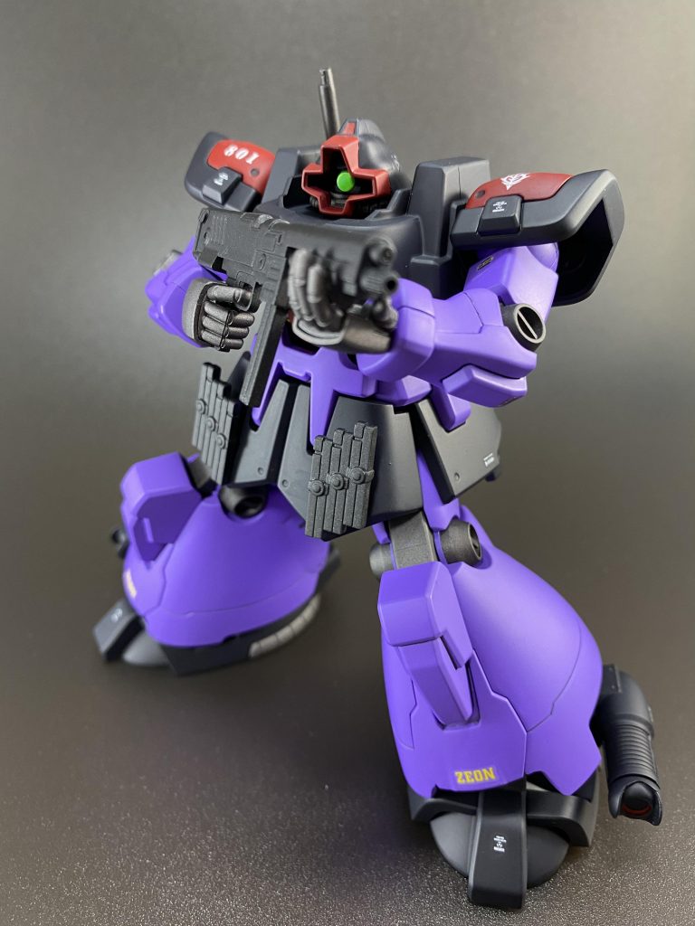 ハンドパーツは、他のHGUC系から持ってきています。