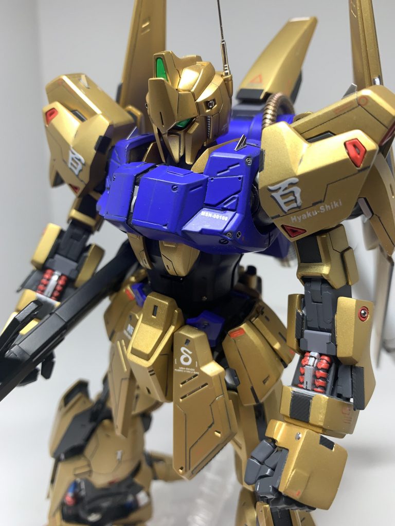 今回、試しにドライカーボンシートを部分的に貼り付け。使いどころによっては有りかな。