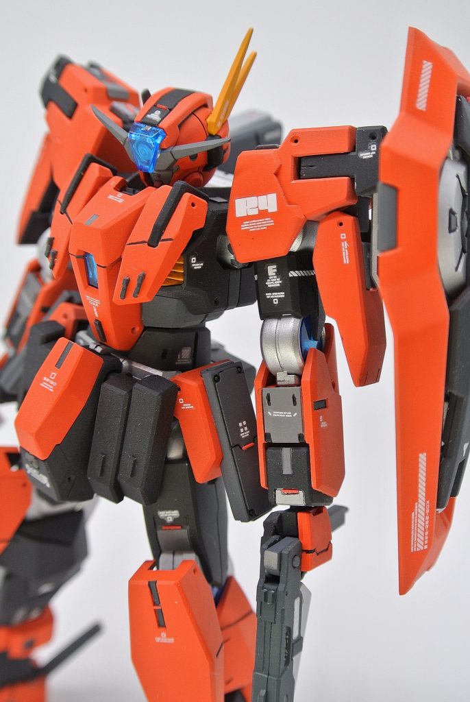 自由に塗装を楽しむ事ができるのもガンプラの良いところですねぇ(この子も無事にヤフオクにて旅立ちました)。またよろしくです