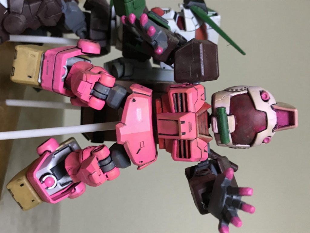 SDガンダム クロスシルエット ジムを 竈門禰豆子風に 塗装しました。