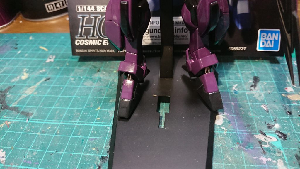 ここもメタルパーツにしました