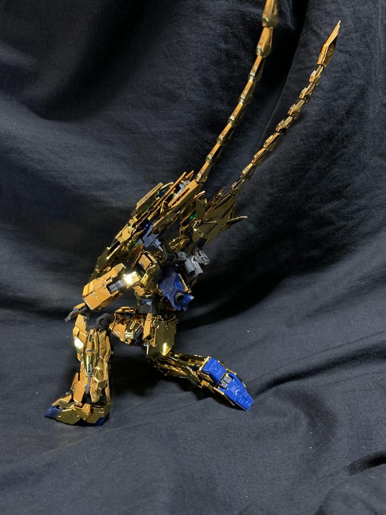 コロニー侵入前のココのところ！尻尾がピッって立つところ多分ナラティブのイチオシカット！