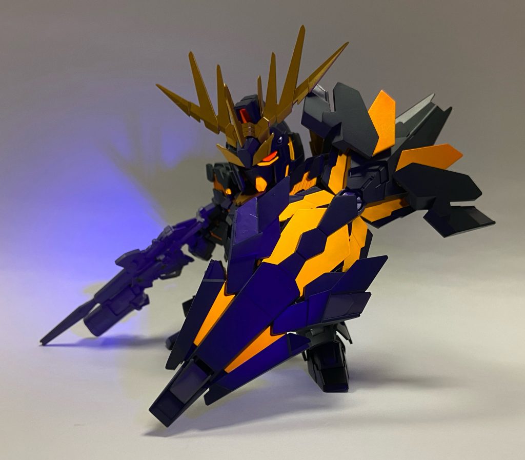 サイコフレーム、ツインアイ、メインカメラ、バーニア等はいつものようにブラックライトで発光するように🎵