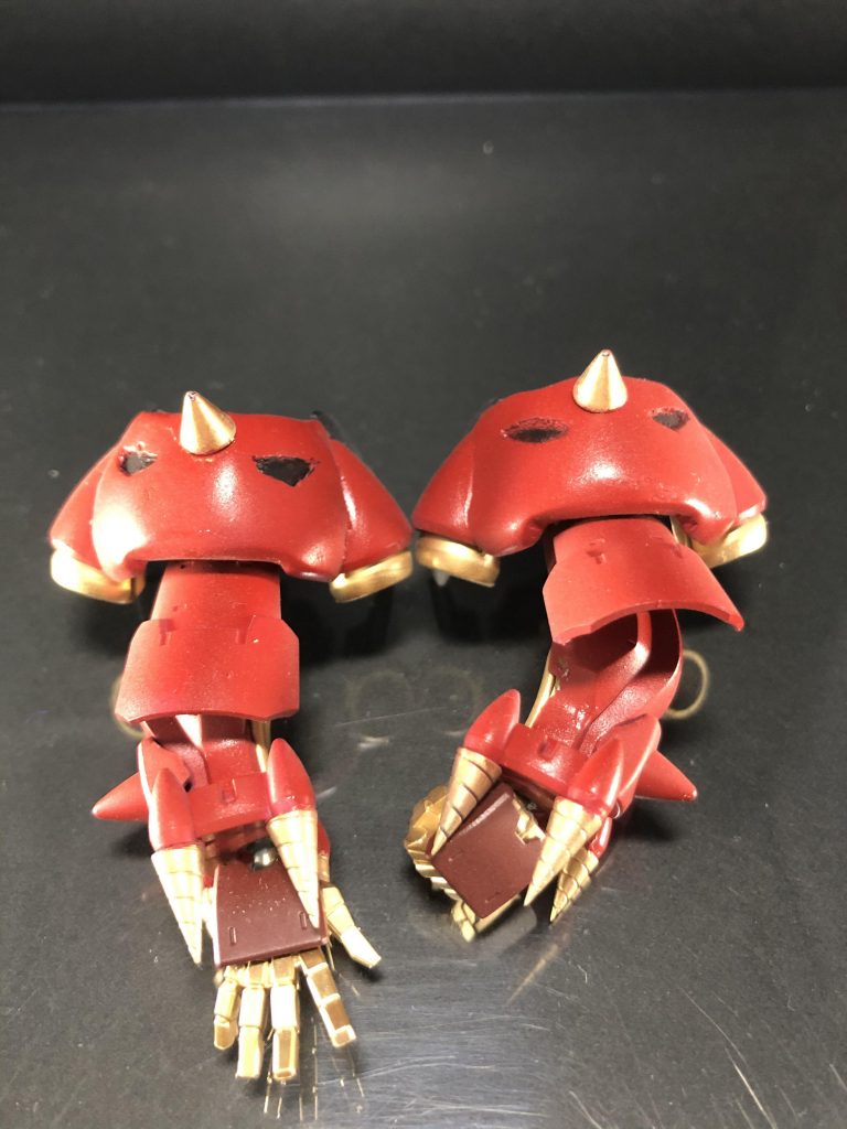 一応ですが肩にも鬼面みたいなの作りましたこっちは割とポップなやつですね