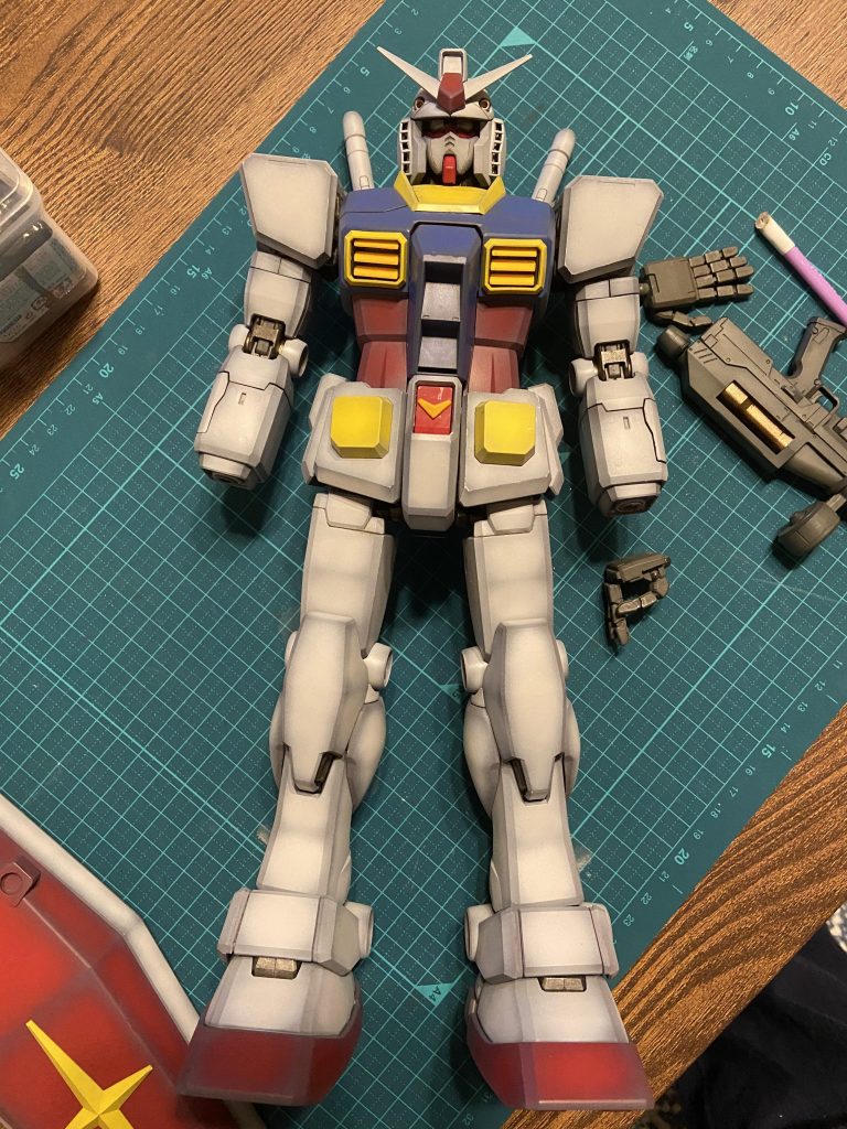 ある程度塗装も終わった段階で同じようなアングルで写真撮りました。だいぶ違いますね!!自分でもビックリです