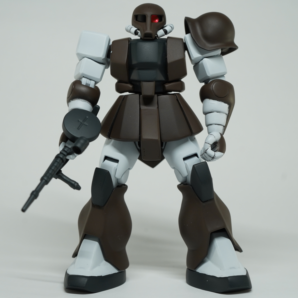 上半身にかけてボリュームアップ。力自慢っぽい印象がギャバン専用ボルジャーノンにはあったので、そのイメージを再現しています。