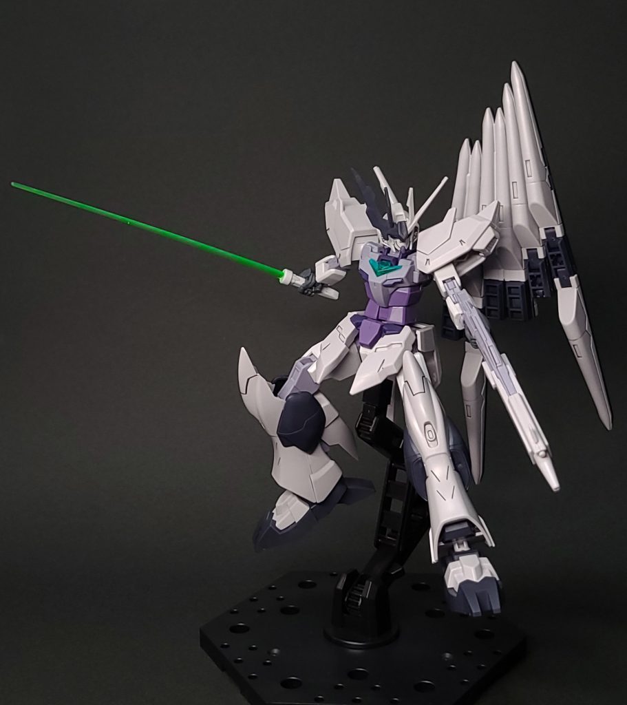 使用したキットHGBD：R 1/144 コアガンダム(G3カラー)＆ヴィートルーユニットHGBD：R 1/144 フェイクニューユニットHGBD：R 1/144 フェイクニューウェポンズHGBC ガンダムビルドダイバーズ ビルドハンズ(丸)SML作成小話フェイクニューキットには胸部パーツも付属していますしかし今回はG-3カラーを見せたかったので取り付けませんでした頭部パーツはコアガンダムでアンテナパーツはフェイクニューのものになります機体名に悩みましたがシンプルなものにしましたスミ入れ＋メラミンスポンジつや消し仕上げです最後に最近は素組み中心でたのしんでいます塗装するのもたのしいのですが工作は僕には難しいです今はたのしめるキットがたくさんあるのでいい事だと思いますそれではここまで見ていただいてありがとうございますみなさんお体にお気をつけてお過ごしくださいませ✨