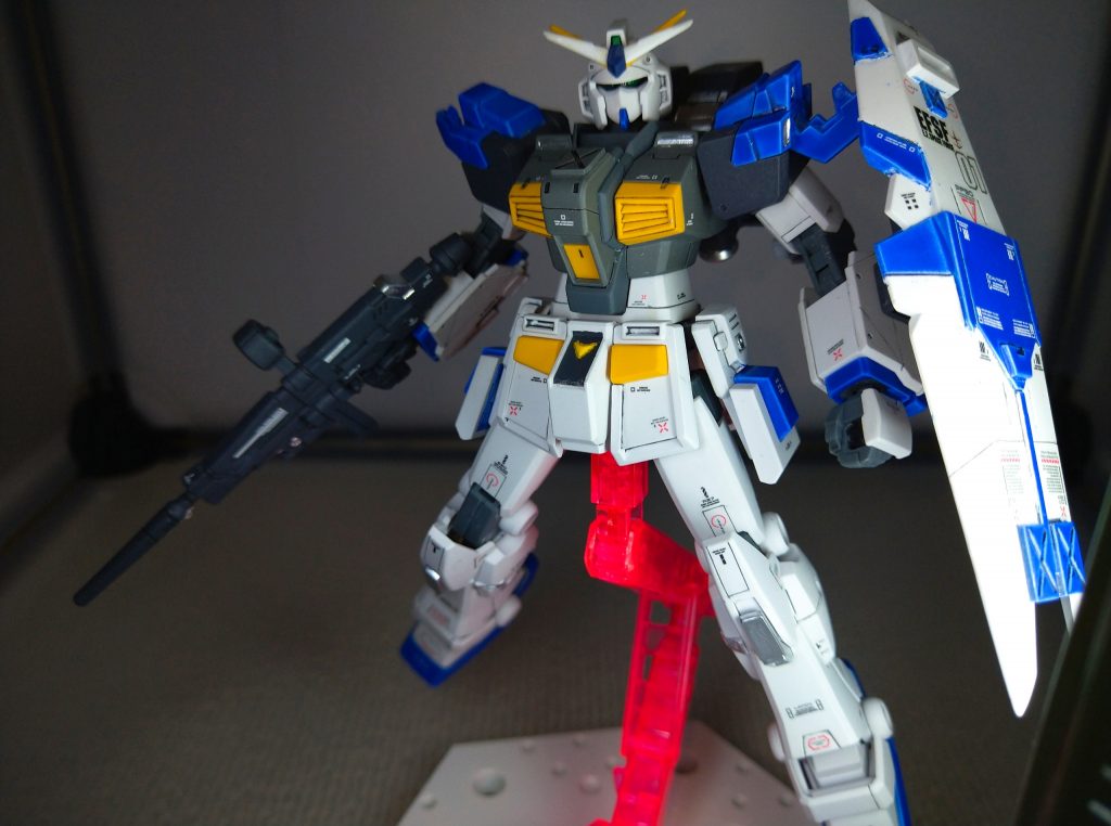 －軽量タイプ－ショルダー、レッグスラスターとバックパックの武器をパージしたタイプこのシステムは7号機を参考としている 