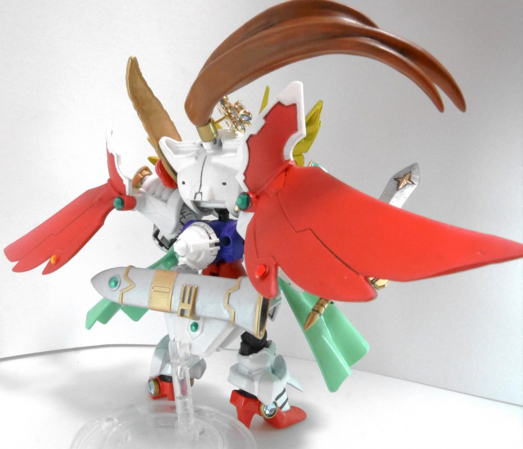 通常時の背面。自立できないのでガチャのスタンドを使用してます。