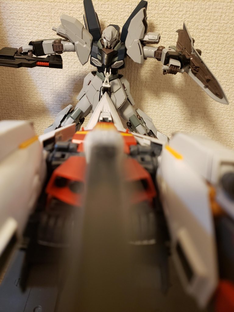 安定のやられ役のシナンジュスタインで 