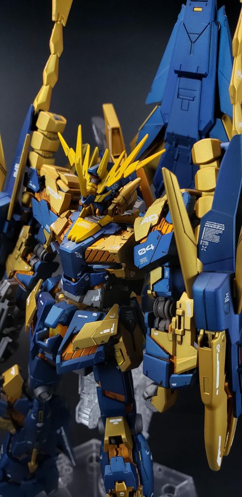 アームド・アーマーDF(ドラゴンファング)・FF(フィンファンネル)を装備した、暴走したサイコマシーンを破壊するためだけに存在する機体(妄想)