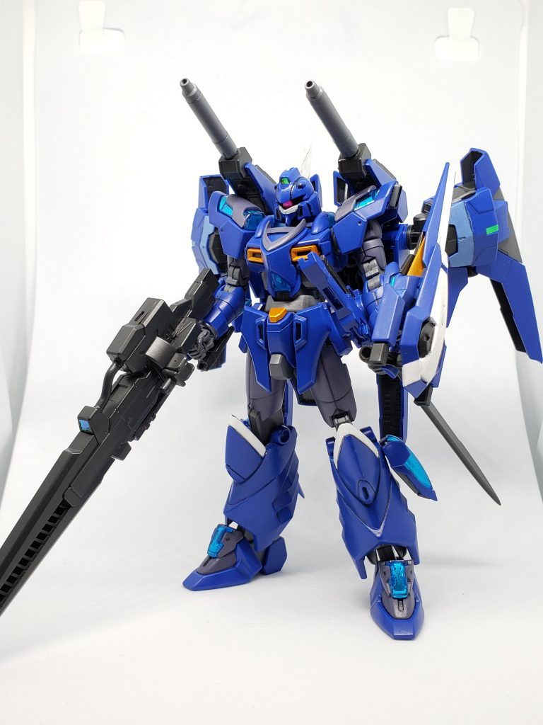 ・重装備タイプマウント部分に高出力バーニア、スタビライザー内蔵バッテリーを追加武装し、主に宇宙空間での運用を主に行う。高速での追撃や強襲を得意とし、戦闘が長時間続いても稼働時間を長く持てるようになっており、戦闘でも場所を選ばない機体となっている。