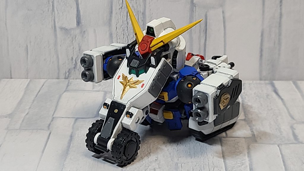 もちろんガンビークルモードに変形可能です