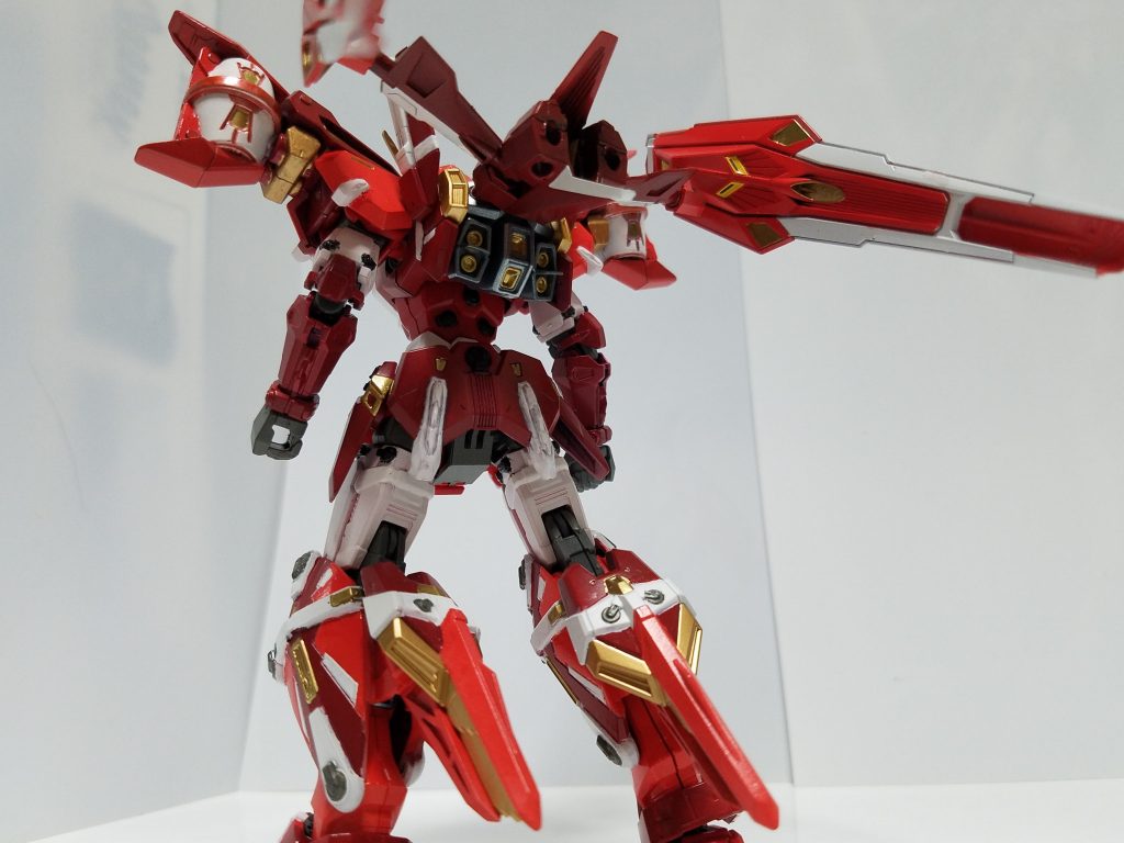 ブースターに軸と同じ径の穴を開けて、他のブースターが接続出来るようにしてます。