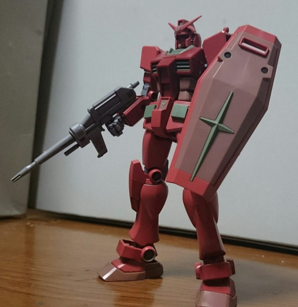 ・EG ガンダム(クリスマスカラー)真っ赤なクリスマスカラーなガンダムっスね。色的には以前イベントで限定販売された赤いフォーエバーガンダムの中身に近い感じっスね。赤と緑でサンタとツリーみたいな感じスかね