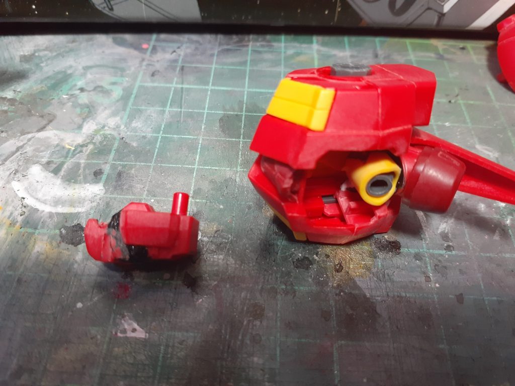 腰関節をS字になるように加工