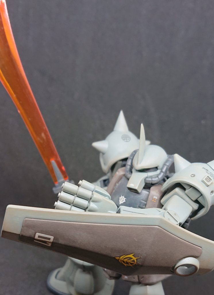 モノアイレールの幅を詰めてます。