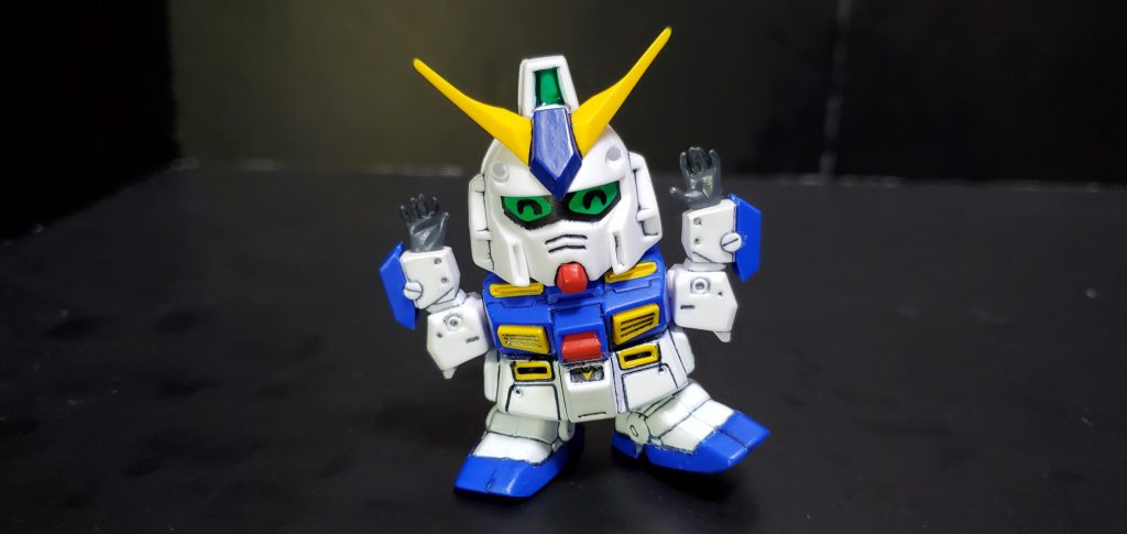 アレックス。BB戦士 NT-1を塗装して、ハンドパーツを手を広げているものに差し替えています。