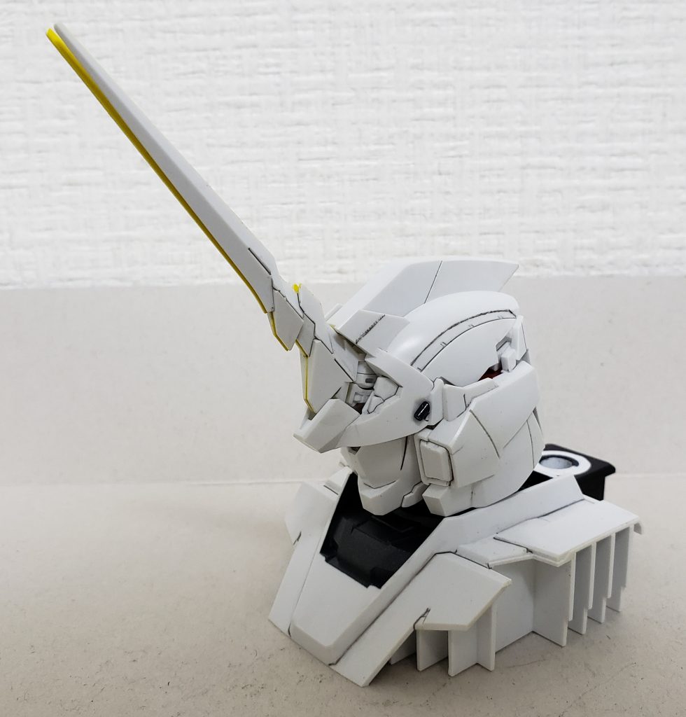 ユニコーンモードツノはすき間ちょっとでます。