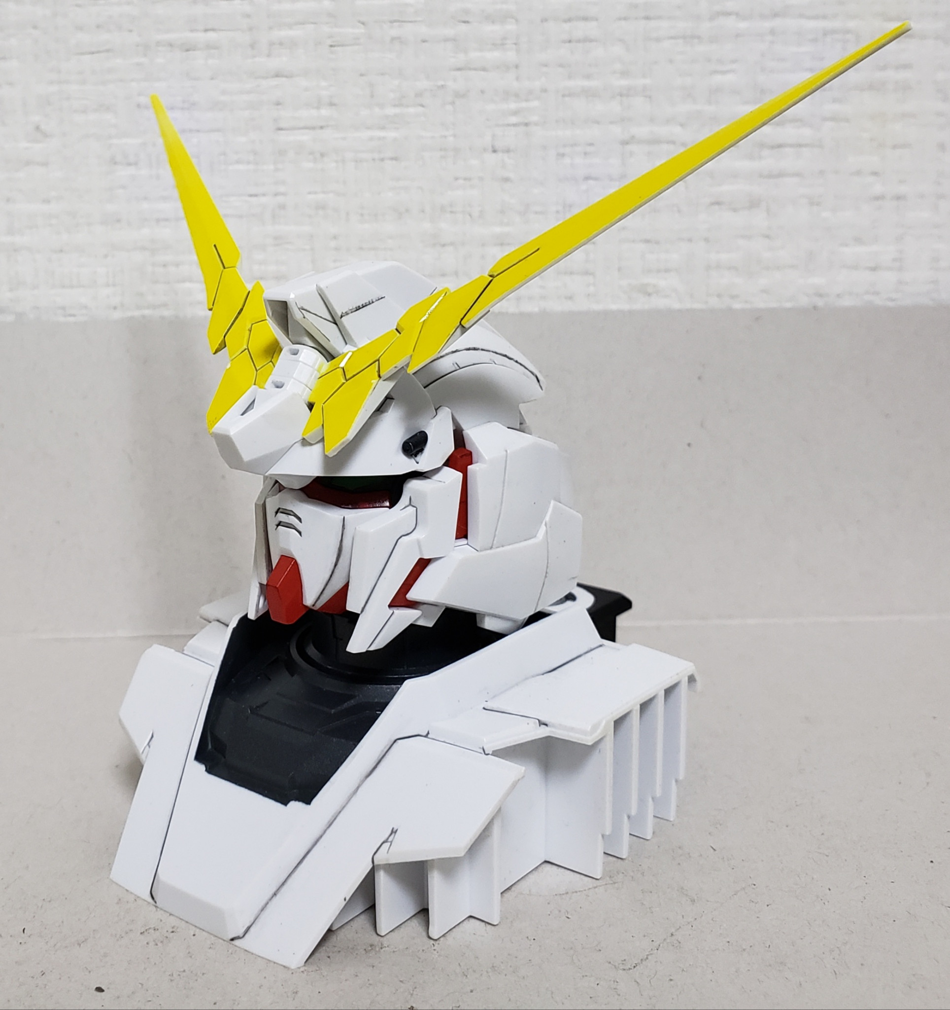 ユニコーンガンダムヘッドディスプレイベース｜カラさんのガンプラ作品 