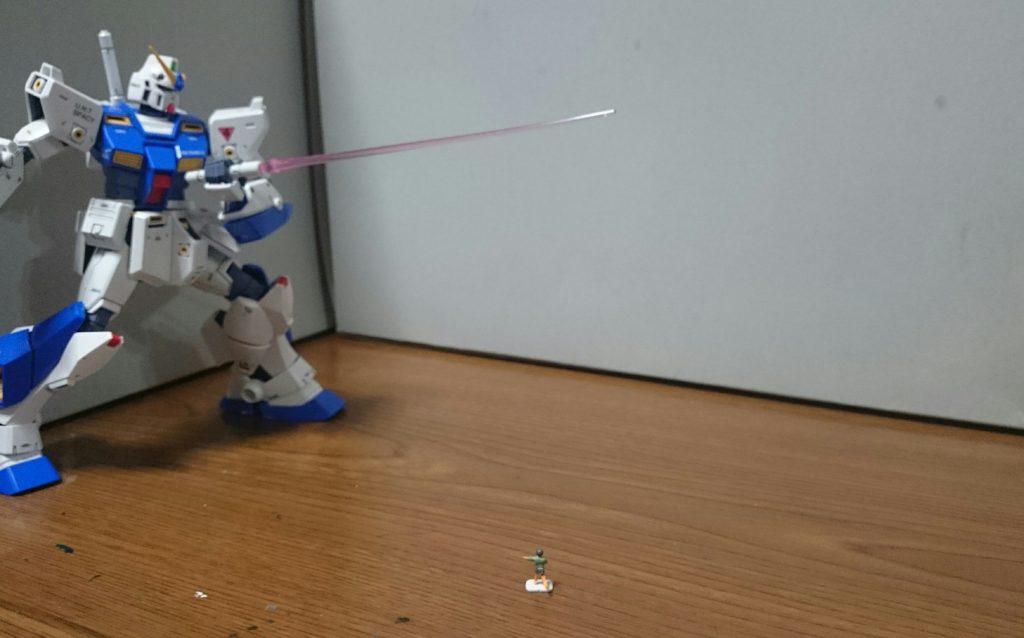 反対側が寂しい……RE/100ザクII改の再販はまだか……