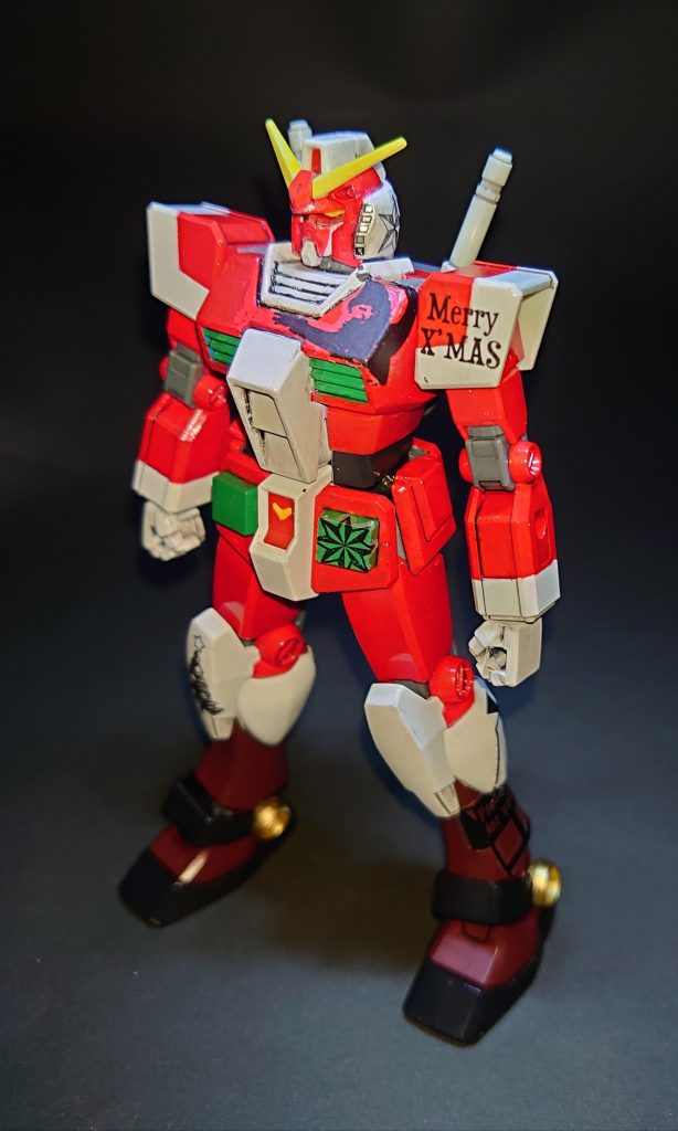 EGガンダムを筆塗りで塗装、シールできるクリスマス仕様に