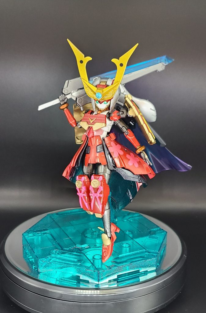 サラのには徳川家康ガンダム(ファーストガンダム大将軍)の甲冑を着せました。こちらも武器はコトブキヤ