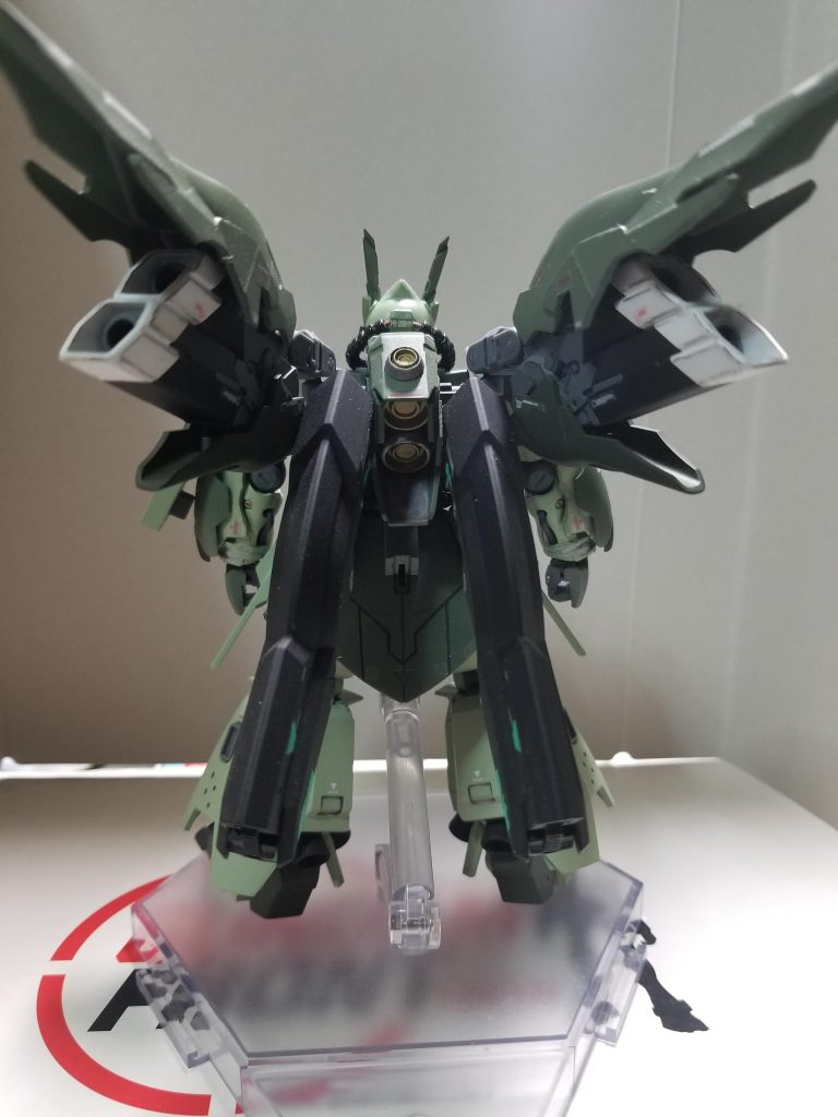 後ろからバックパックはシナンジュが主でできてます。