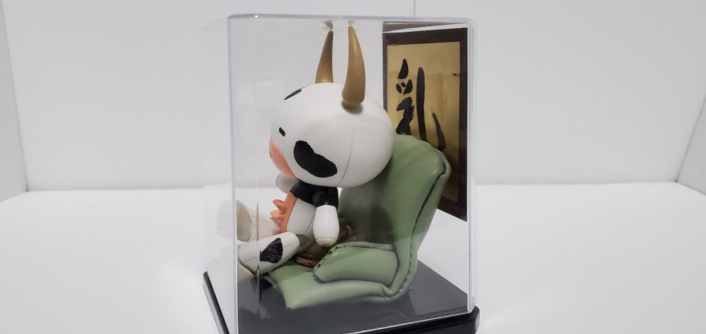 ケース保管時。乳の字が書かれた書がちょっと見えづらくなってしまいました。