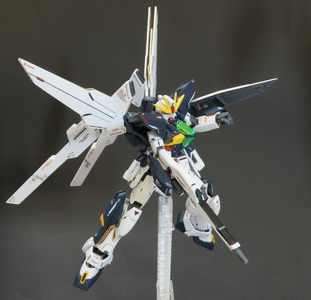 キットには握り手がついていないので、次元ビルドナックルズを使用しています。