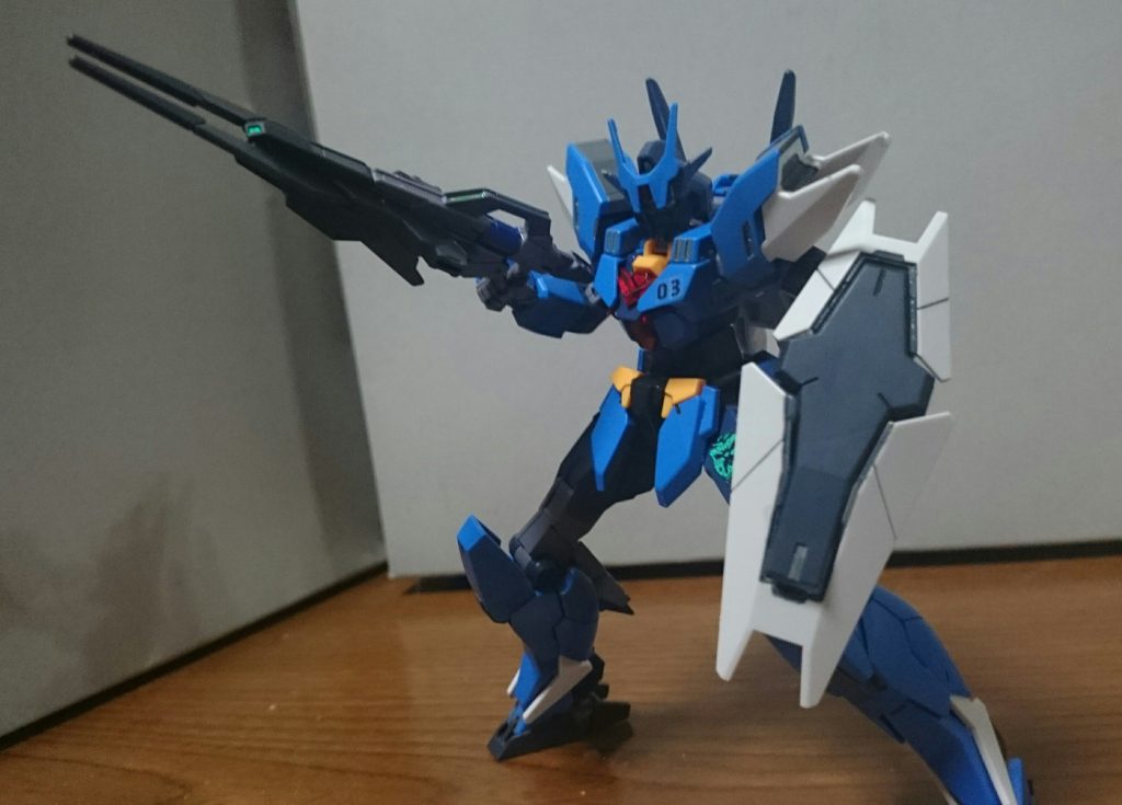 ・アースリィガンダムこちらのフロントアーマーはオリジナルやG-3程はポロリせず。それでも2期アーマーのものよりはポロりやすいっス。個体差だとするとこちらが標準なのか、G-3が標準なのか……ちょっとわかりかねる