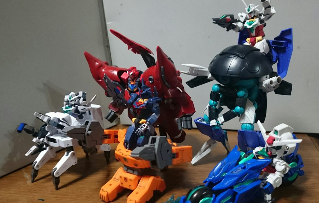 各々の乗り物を引っ提げて(今の今までSDCSコアガンダム撮り忘れてた…)我が家のSDネオジオングが便利マシンと成り果てとる