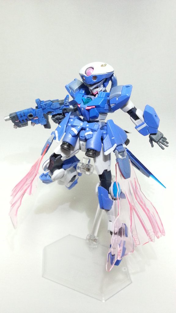 命名JKアーマー(笑)某魔法少女の真の姿も大人なので理にかなった改造かなと自画自賛です!ビームマントは何となくカッコいいかと思って付けただけですが良いアクセントになったんじゃないかと!というわけで今年もお世話になりました!来年も適度にガンプラライフを送っていきたいと思います~('ω')それでは皆様!良いお年を~!