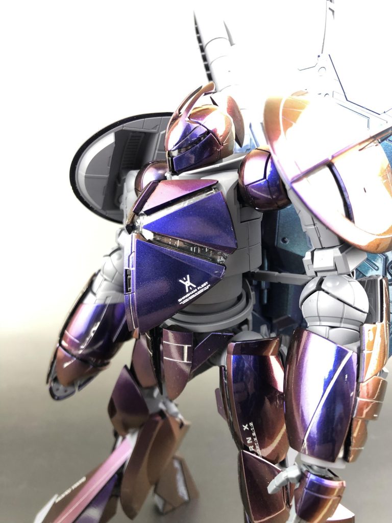 改造?してません。強いて言うなら表面をペーパーがけして塗装しました。フレームなどはメカサフ吹きっぱなし。