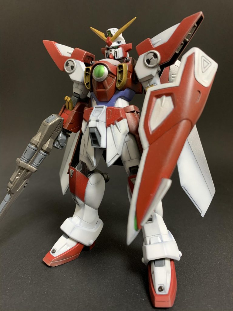 旧キットはHGに比べるとだいぶ武骨です。それがいいんです。