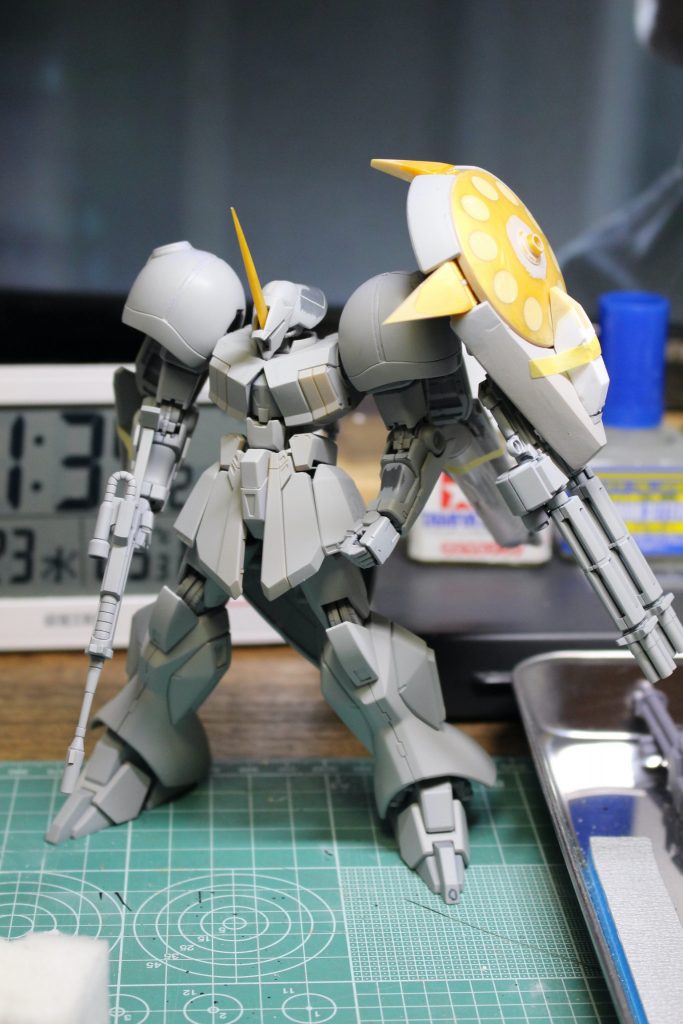 シールド ほぼｴﾎﾟﾊﾟﾃです。油断するとすぐ左腕下がります。