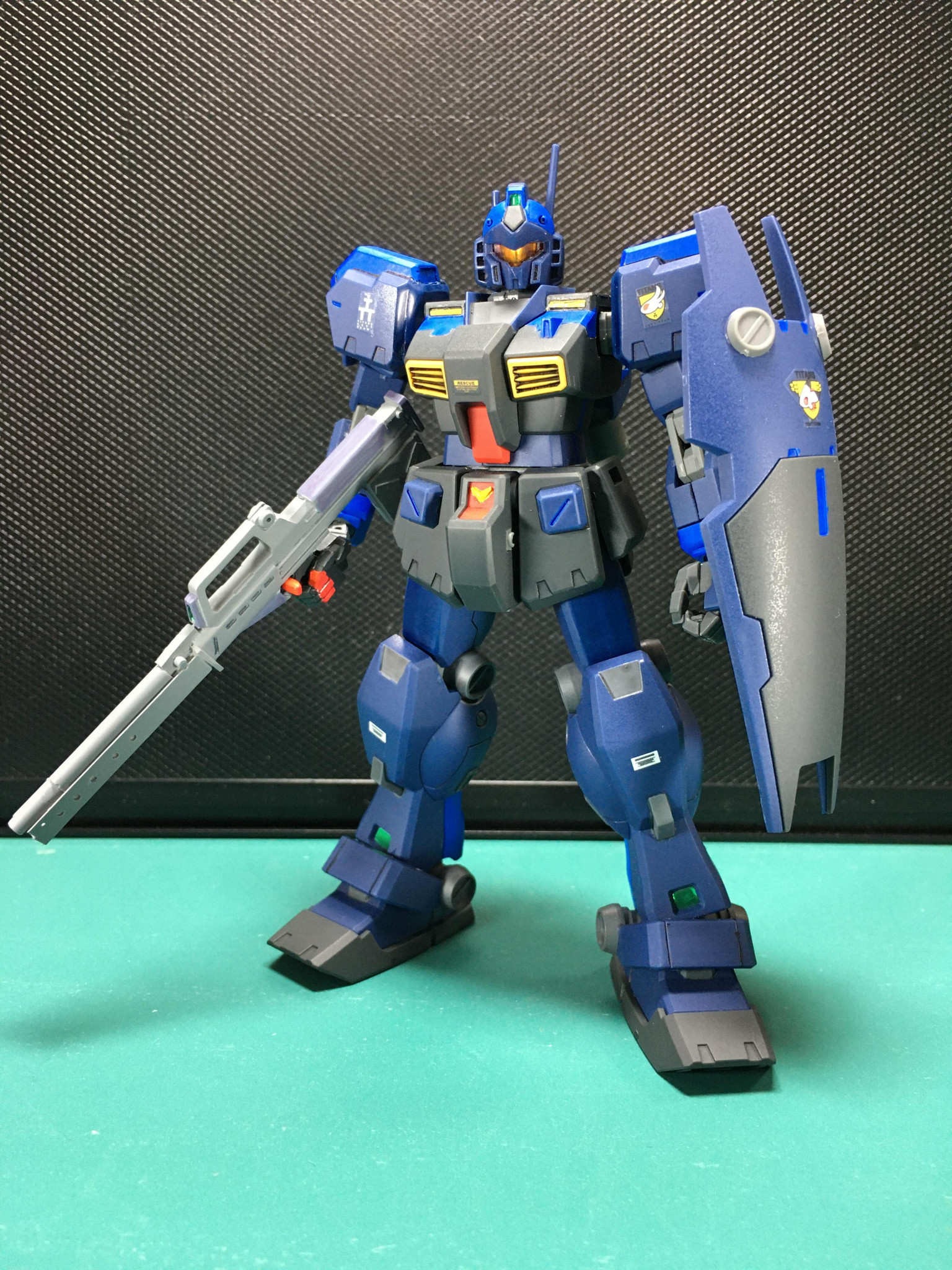 HGUC ジム・クゥエル改修塗装完成品 - プラモデル