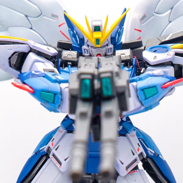 MGウイングガンダムゼロEW Ver.Kaをカトキカラー風になるように一生懸命作ってみました。