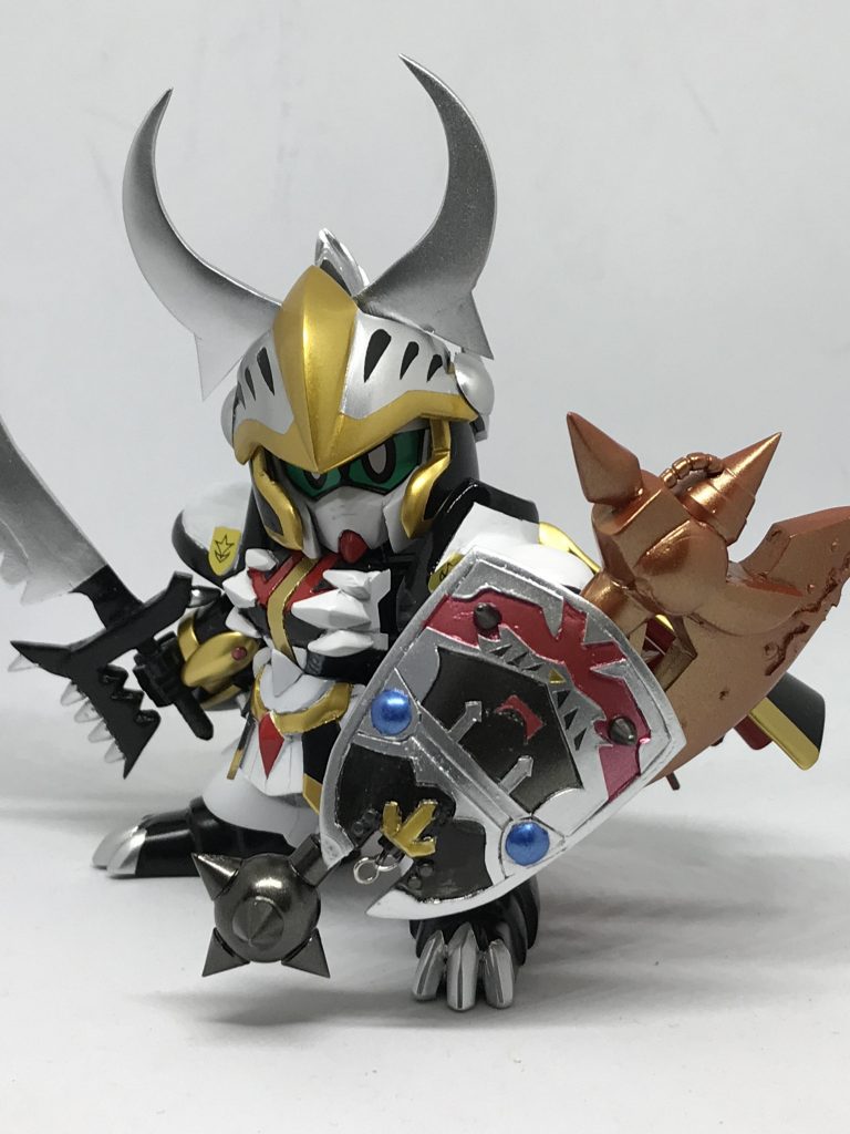 アックスはシールドに収納出来ます。かなり大きくしたのでやや安定しません