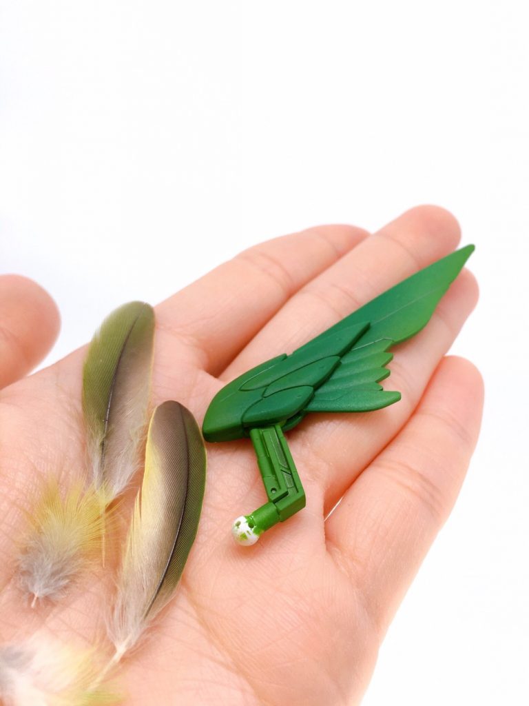 実際に落ちた羽と比べたらもう少し黄色が欲しいと申していたが……私の手持ちも少ないので手持ちの調合で納得していただきました(笑)( ¯▽¯ )