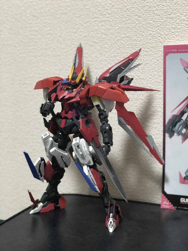 色々と迷走していましたが、姉上からシンプルの中にひとつまみのロマンを入れるんだと言われ方向が決まっていきました。 