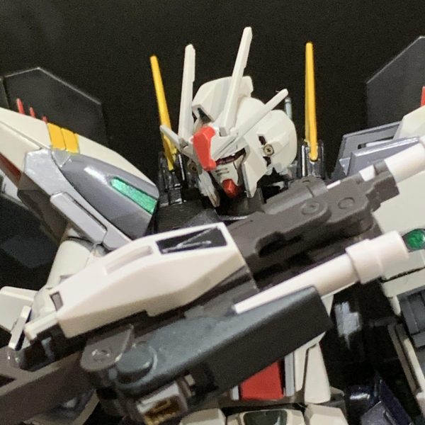 ストライクラータガンダム