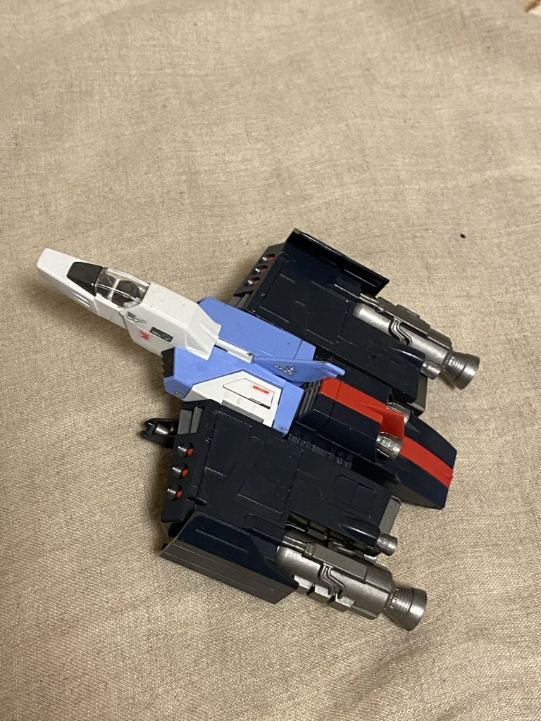 フェロウブースターが一般販売であれば、これを核にコアブースターやAウイングの様な宇宙戦闘機も作れそうだなーって…