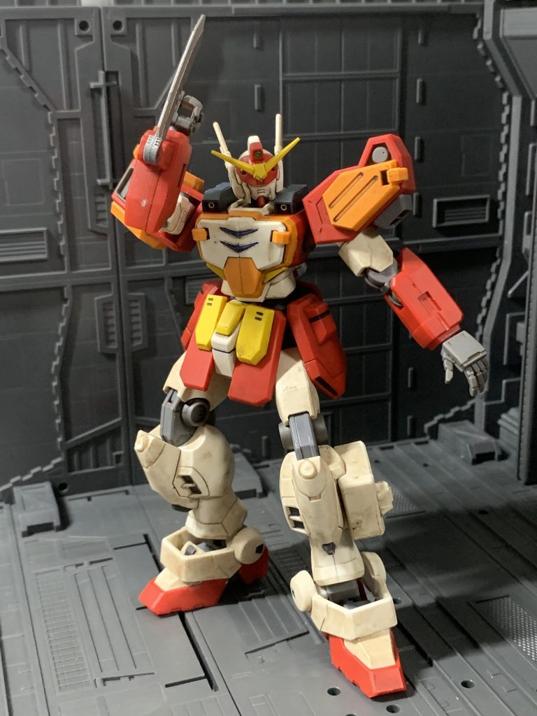 アーミーナイフを構える  