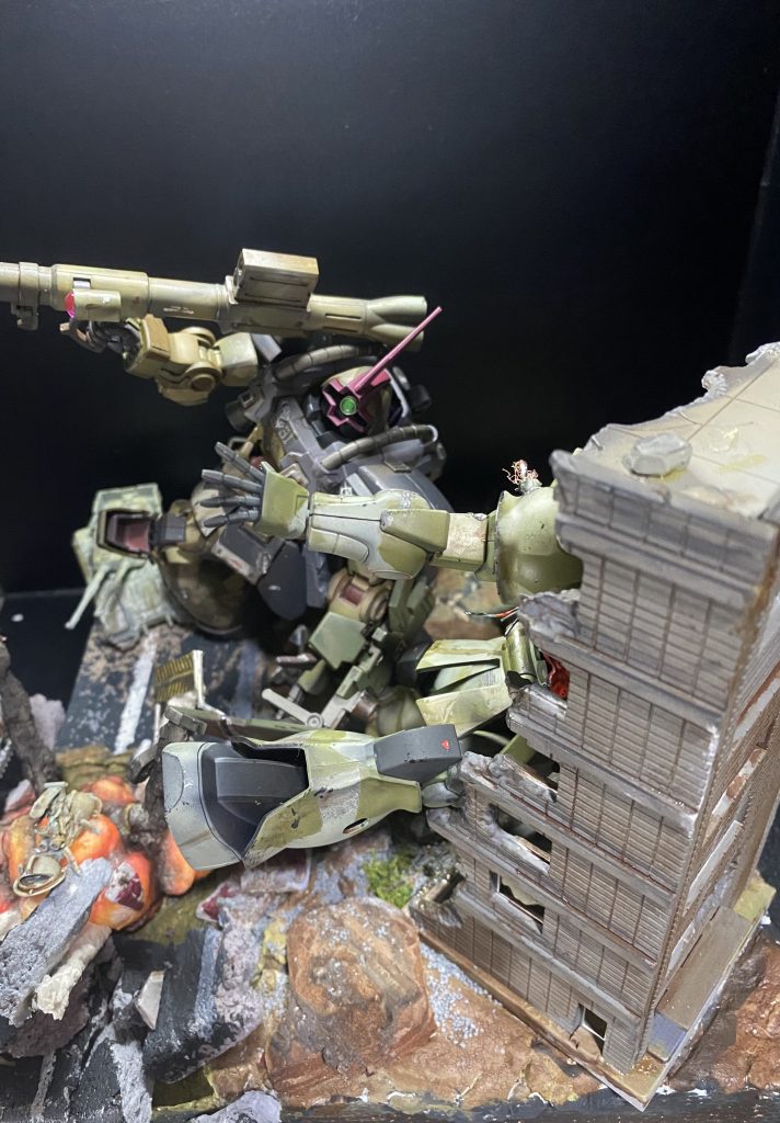 敵側の視点で！ジオラマならではのいろんな角度から見れるの楽しいです！