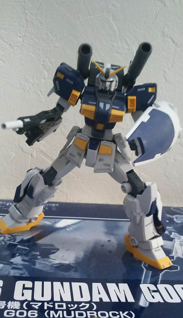 塗装前。手を加えなくてもむっちゃかっこいいですよね。旧ザクにやられたガンダムってことばっかり言われてツライ・・・