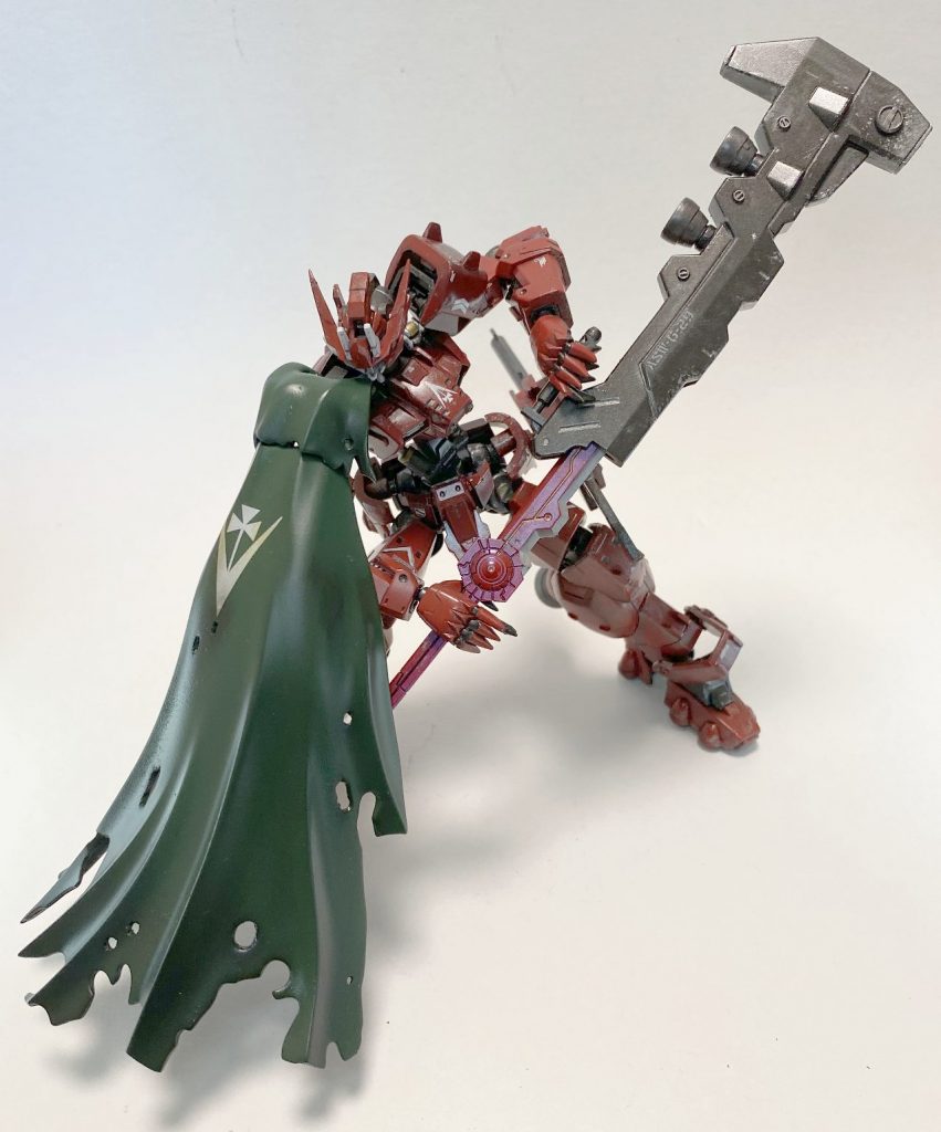 可動が優秀なので抜刀もできます。