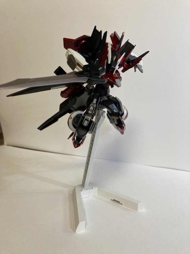 超高熱ブレードソードで!機動力をいかして近接戦をします!